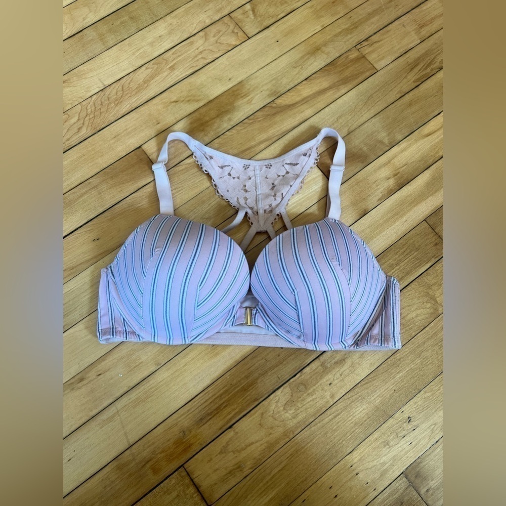 Cacique‎ striped boost plunge bra